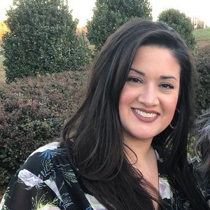 Meet your Posher, Becca